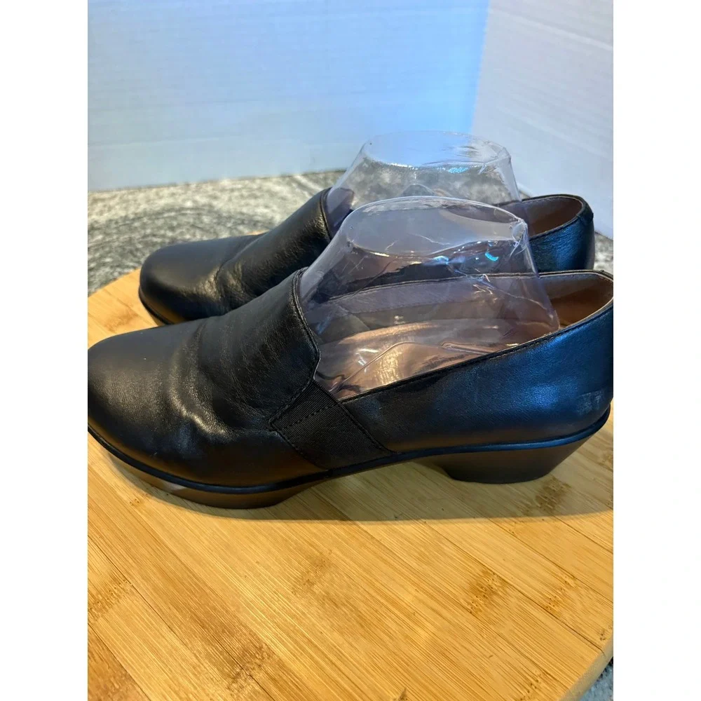 Dansko Black Leather Slip On Wedge Loafers Womens 40 Comfort Work Shoes
